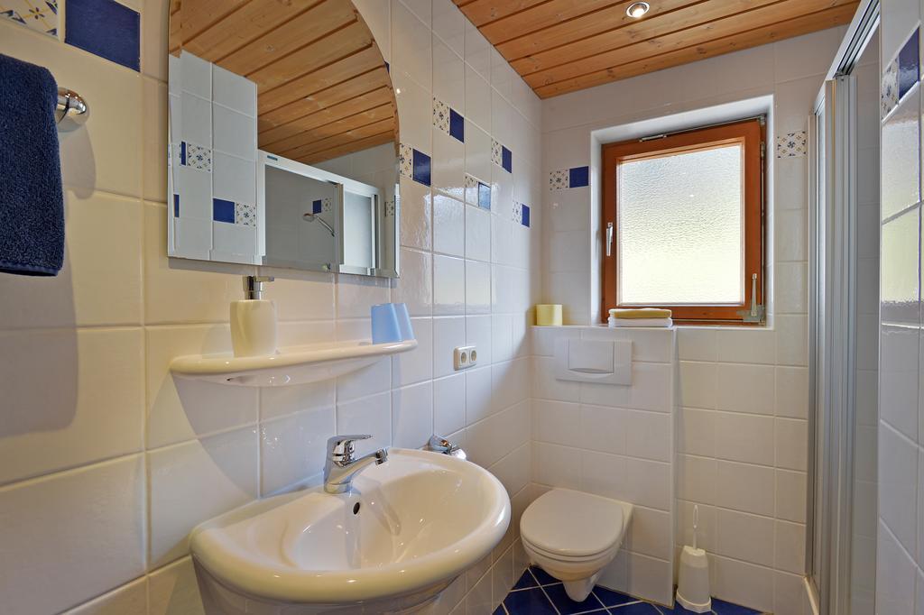 Gugghof Apartment Hopfgarten im Brixental Room photo